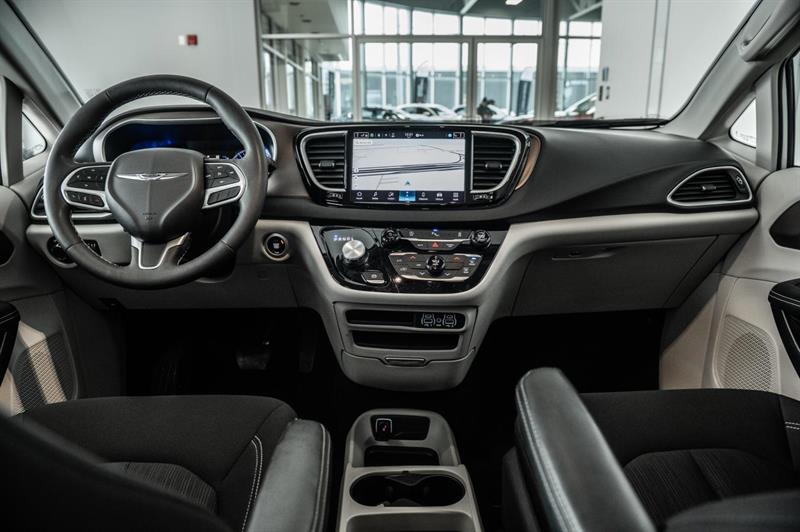 chrysler Grand Caravan 2024 - 27