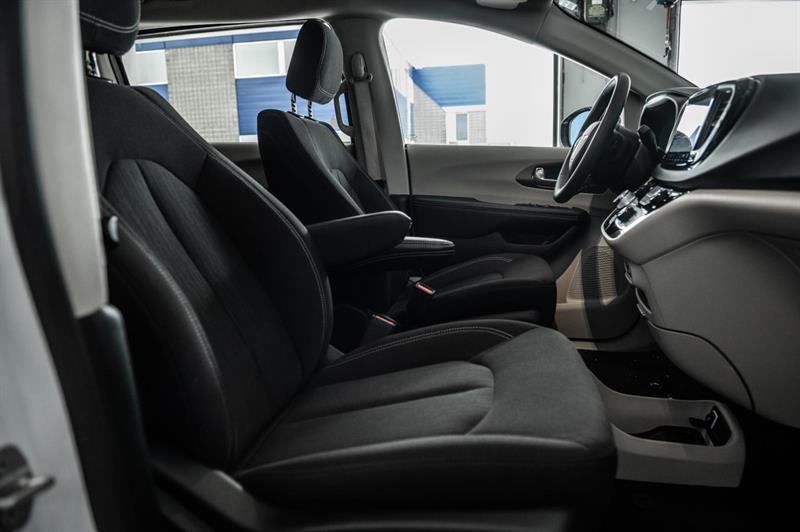 chrysler Grand Caravan 2024 - 32