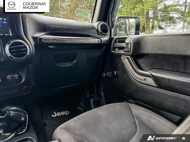 jeep Wrangler 2016 - 13