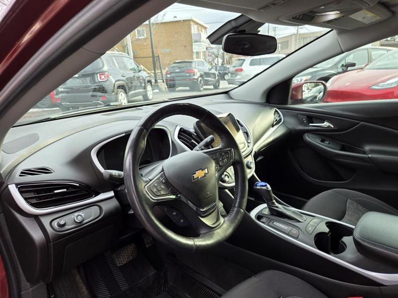 2017 Chevrolet Volt - Image 15