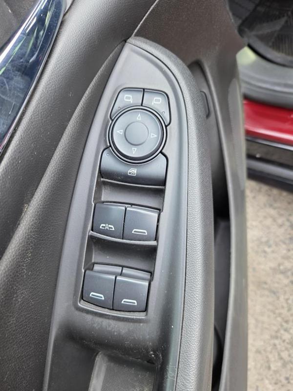 2017 Chevrolet Volt - Image 17