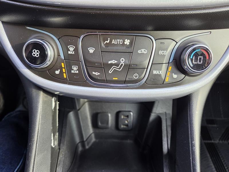 2017 Chevrolet Volt - Image 21