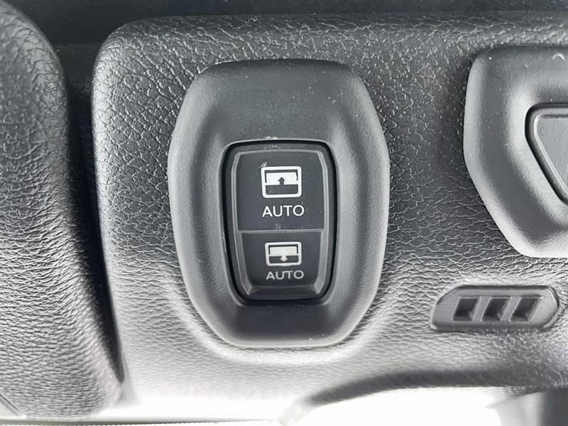 jeep Wrangler 2022 - 31