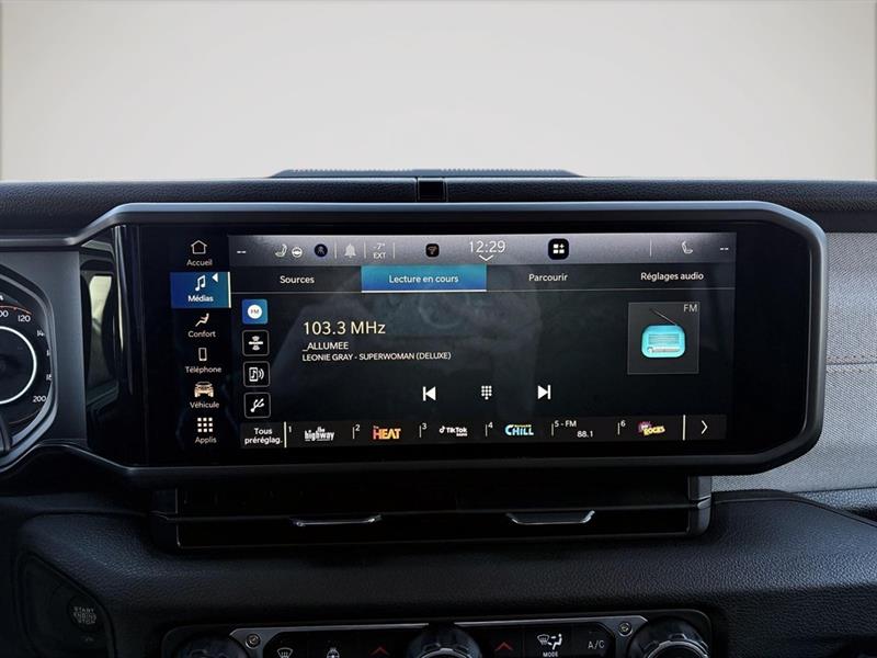 jeep Wrangler 2025 - 18