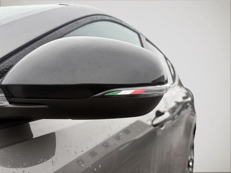 alfa romeo Tonale 2023 - 10