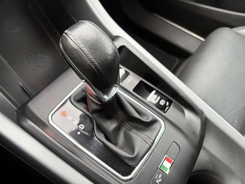 alfa romeo Tonale 2023 - 23