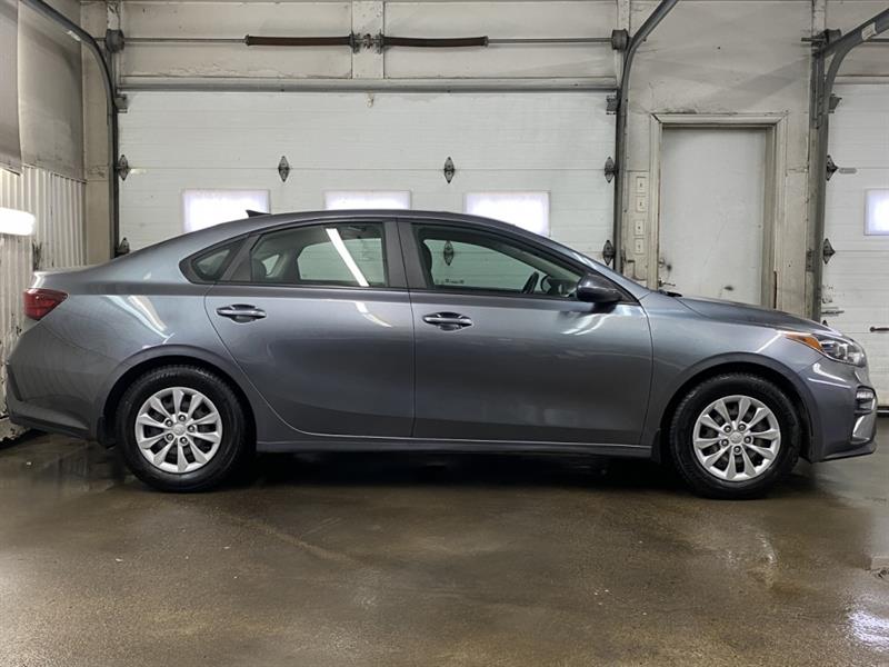 kia Forte 2021 - 8