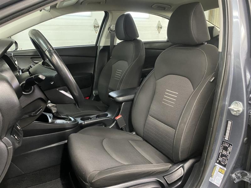 kia Forte 2021 - 14