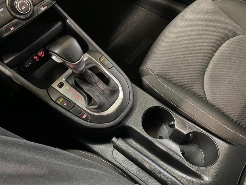 kia Forte 2021 - 26