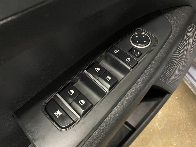 kia Forte 2021 - 28