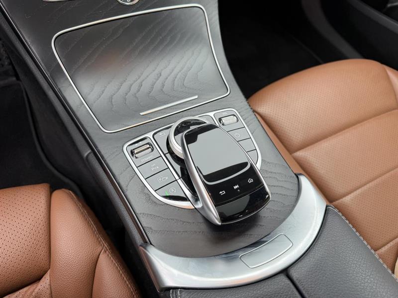 mercedes-benz C 300 2020 - 18