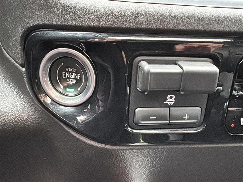 chevrolet Silverado 1500 2023 - 25