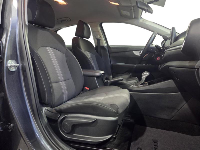 kia Forte 2023 - 26