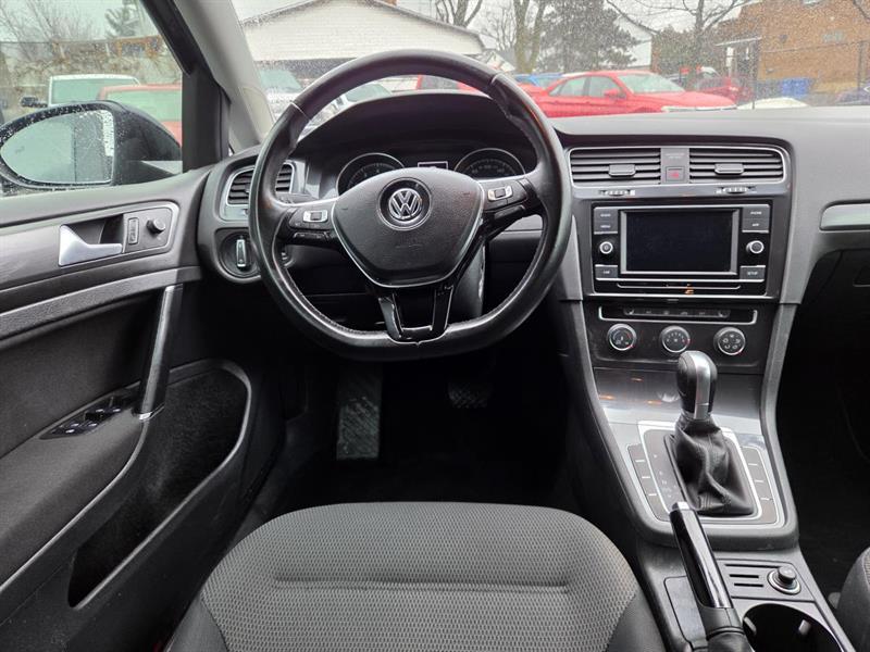 2019 Volkswagen Golf - Image 14