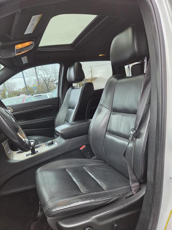 2015 Jeep Grand Cherokee - Image 17