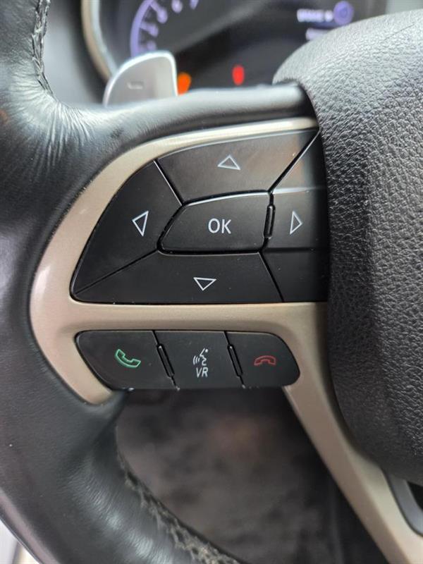 2015 Jeep Grand Cherokee - Image 19