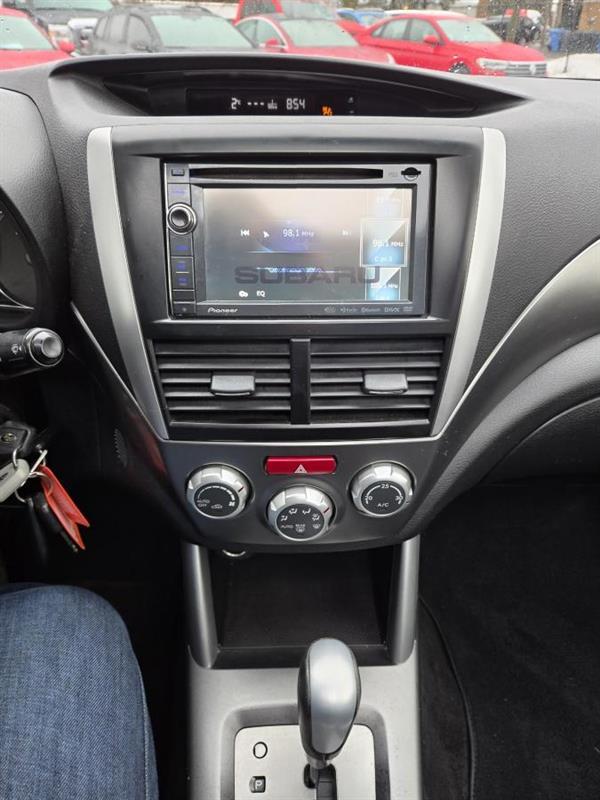 2013 Subaru Forester - Image 20