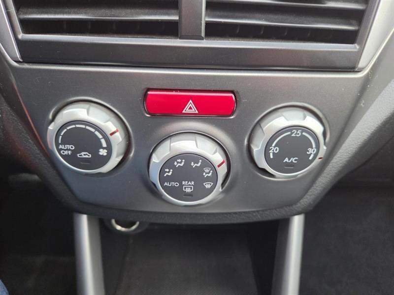 2013 Subaru Forester - Image 21