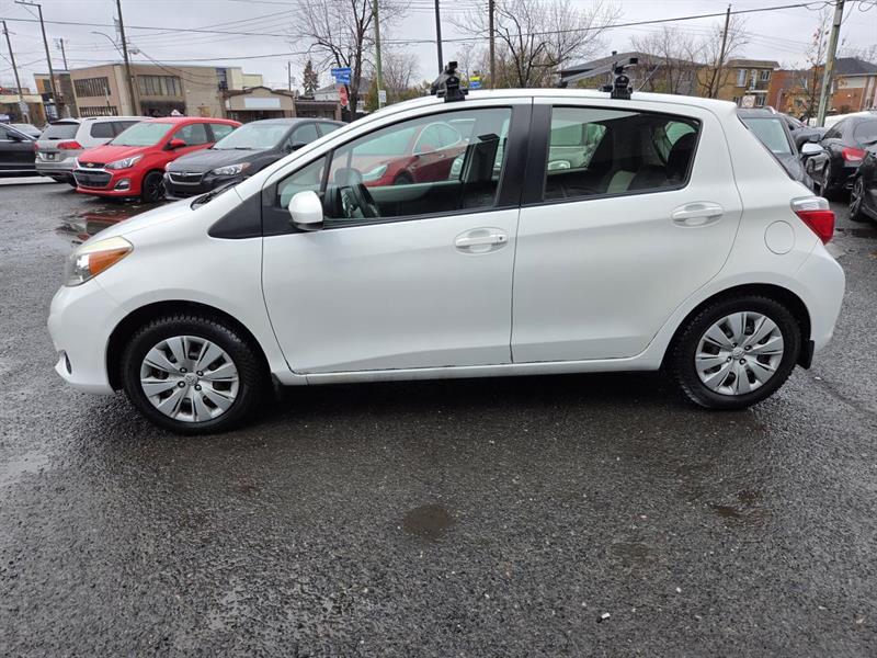 2012 Toyota Yaris - Image 4