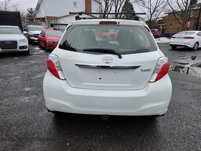 2012 Toyota Yaris - Image 6