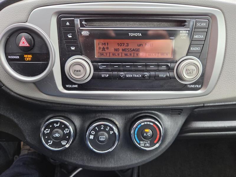 2012 Toyota Yaris - Image 19