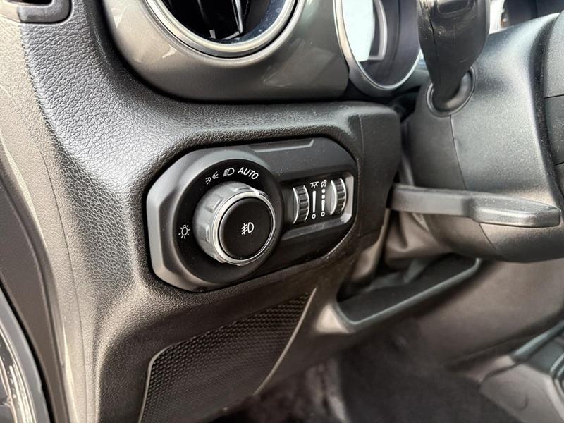 jeep Wrangler 2022 - 11
