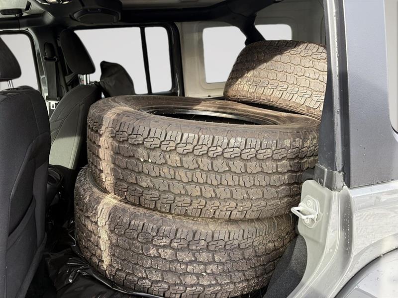 jeep Wrangler 2022 - 24