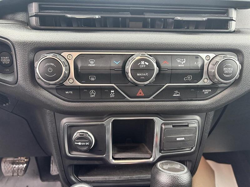 jeep Wrangler 2024 - 19