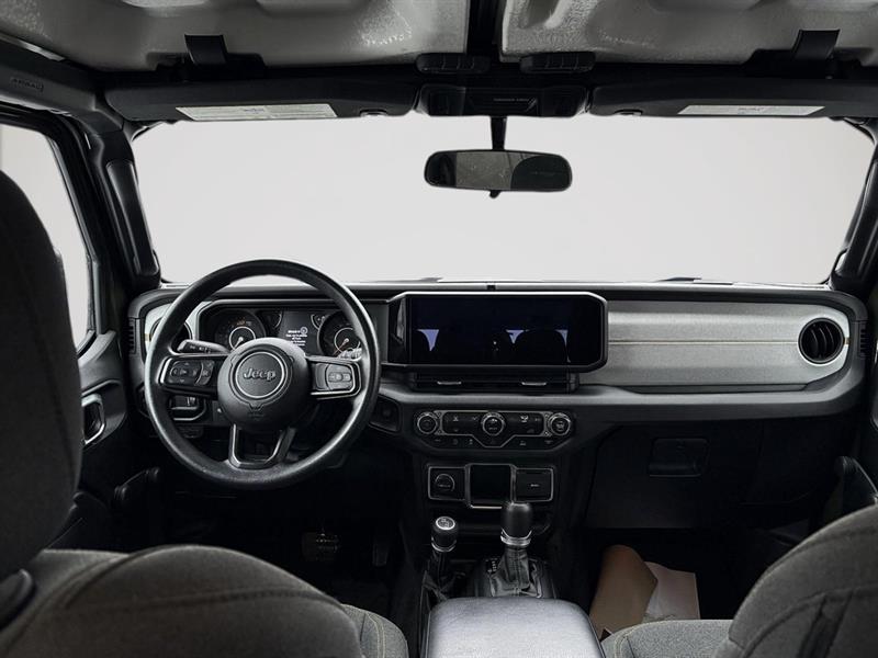 jeep Wrangler 2024 - 27