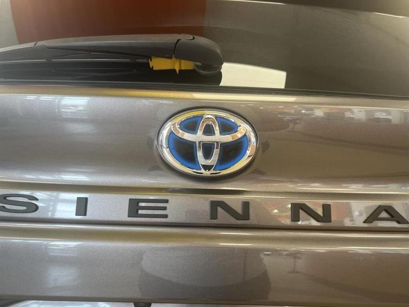 toyota Sienna 2022 - 17