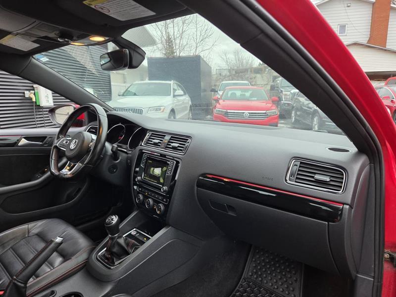 2017 Volkswagen Jetta - Image 10