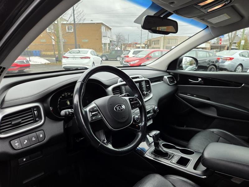 2019 Kia Sorento - Image 16