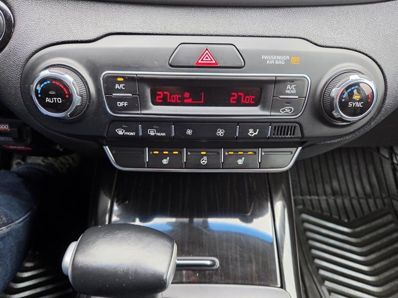 2019 Kia Sorento - Image 23