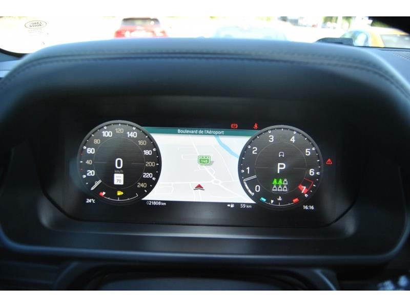 2023 Land Rover Defender - Image 16