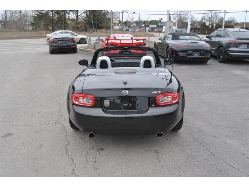 2011 Mazda Miata - Image 7
