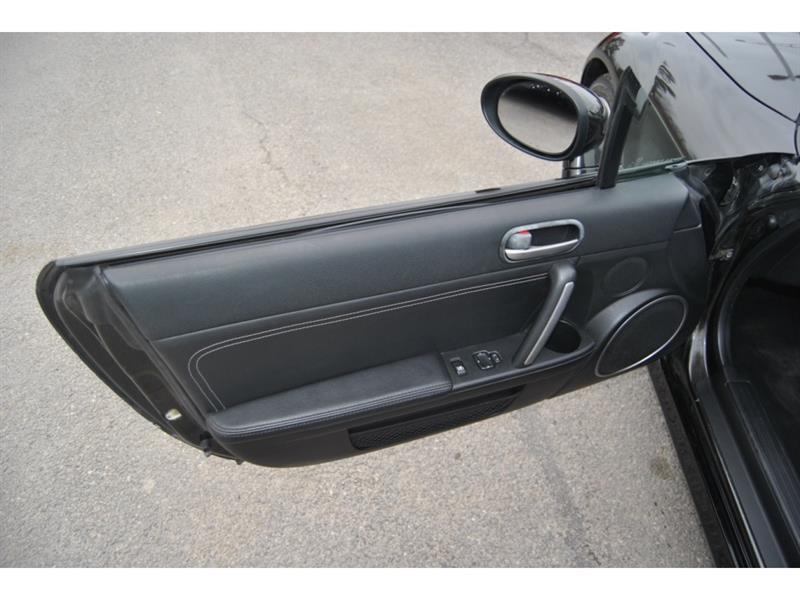 2011 Mazda Miata - Image 18