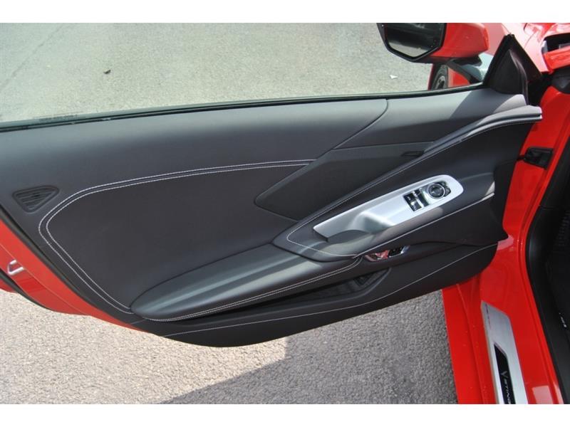 2025 Chevrolet Corvette - Image 10