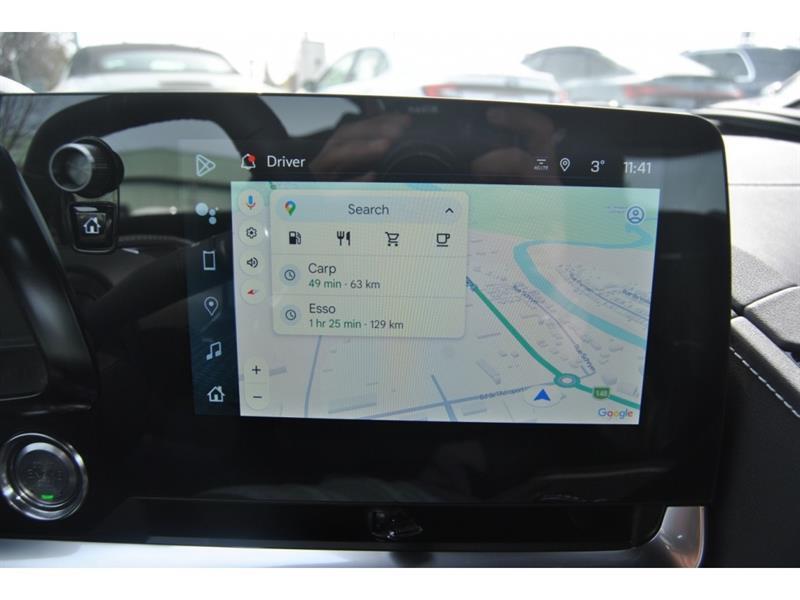 2025 Chevrolet Corvette - Image 15