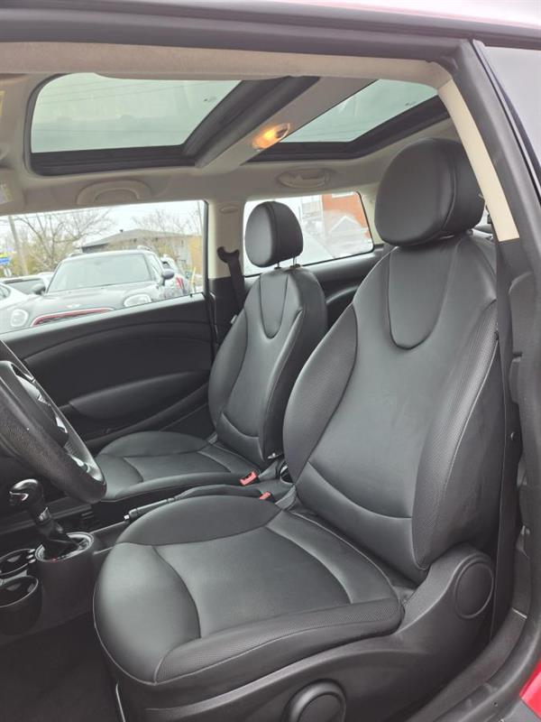 2013 Mini Cooper - Image 14