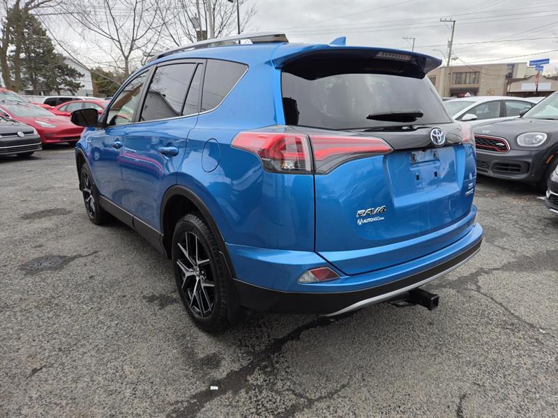2017 Toyota RAV4 - Image 5