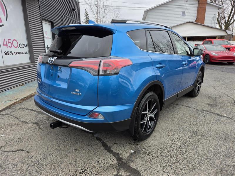 2017 Toyota RAV4 - Image 7