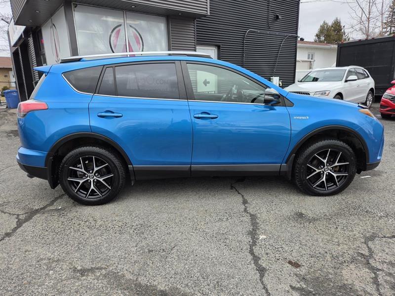 2017 Toyota RAV4 - Image 9