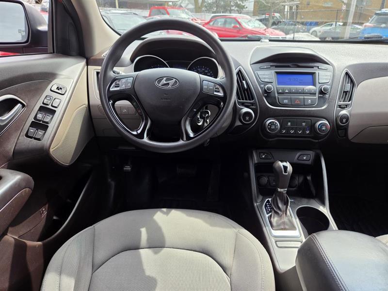 2015 Hyundai Tucson - Image 13