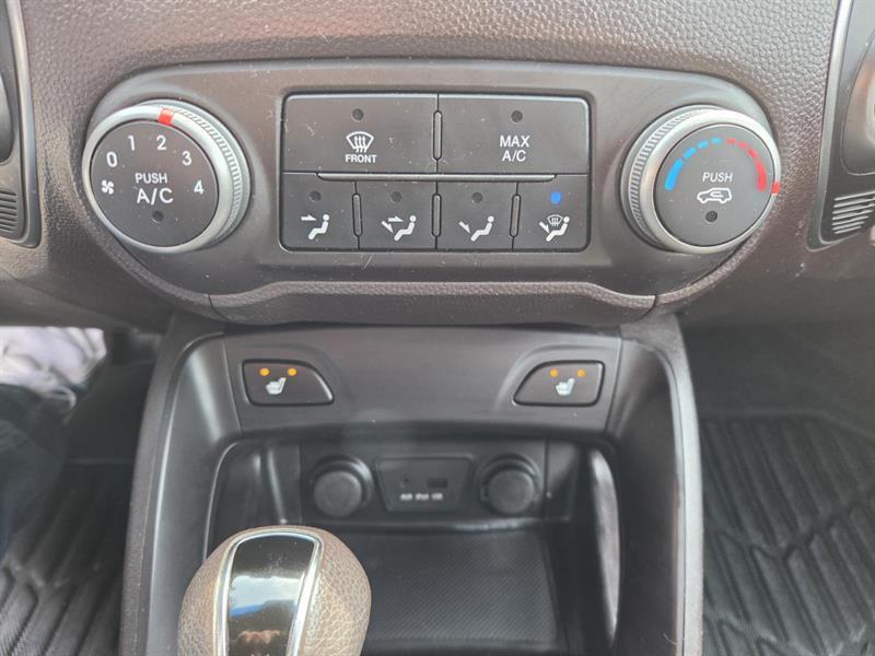 2015 Hyundai Tucson - Image 21