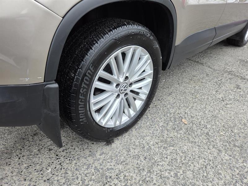 2015 Volkswagen Tiguan - Image 8