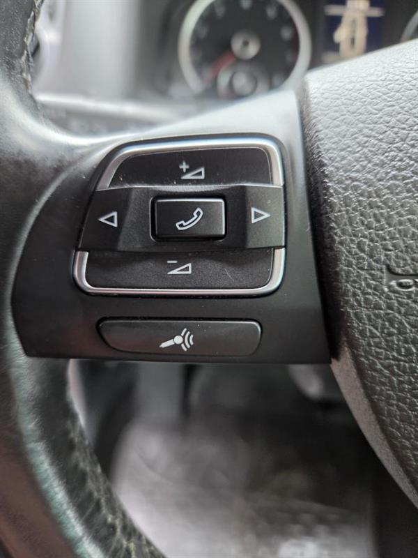 2015 Volkswagen Tiguan - Image 18