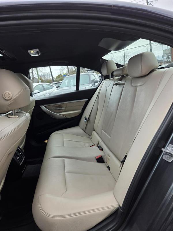 2017 Bmw 3 Series - Image 13