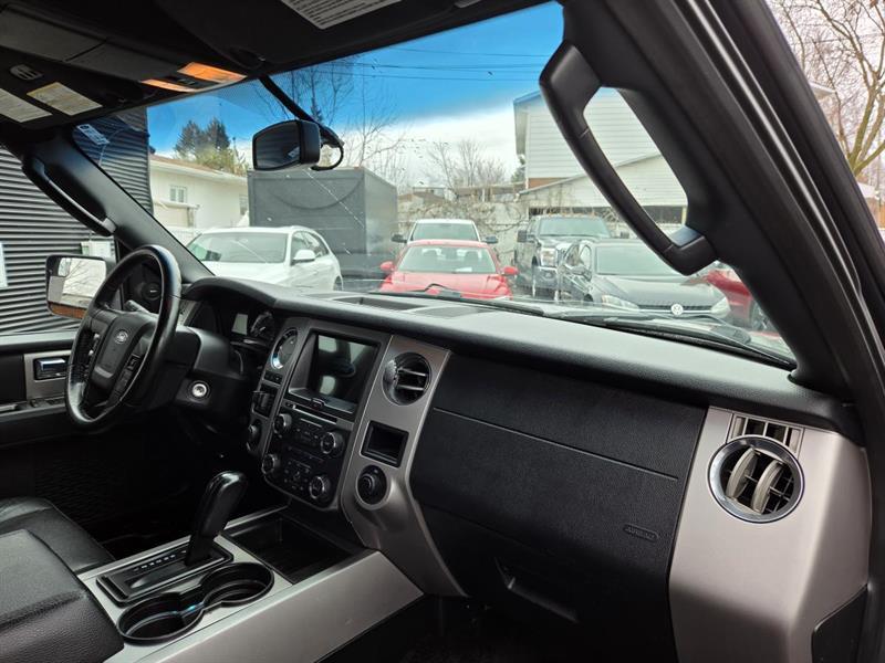 2017 Ford Expedition - Image 11