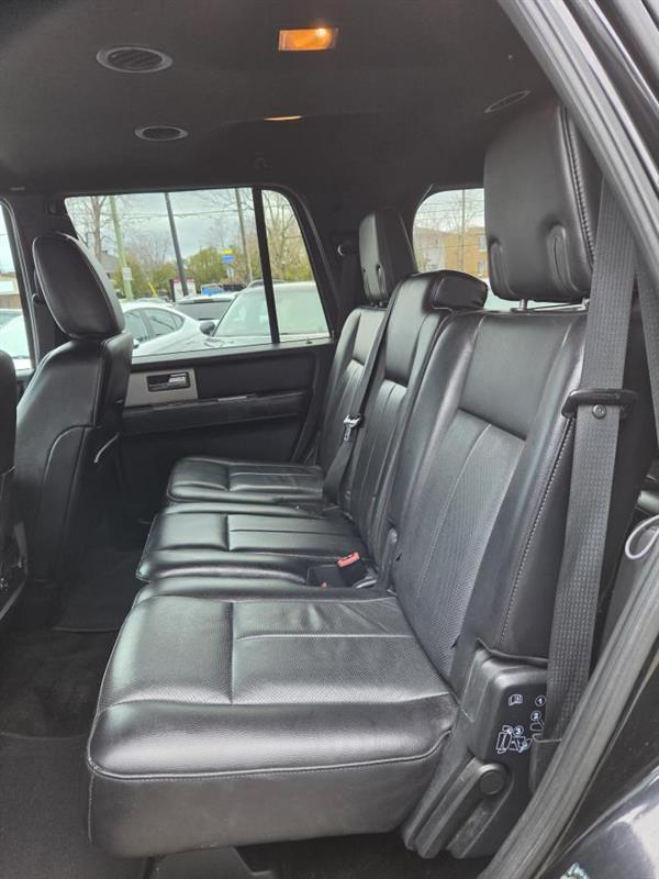2017 Ford Expedition - Image 16