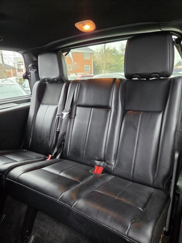 2017 Ford Expedition - Image 17